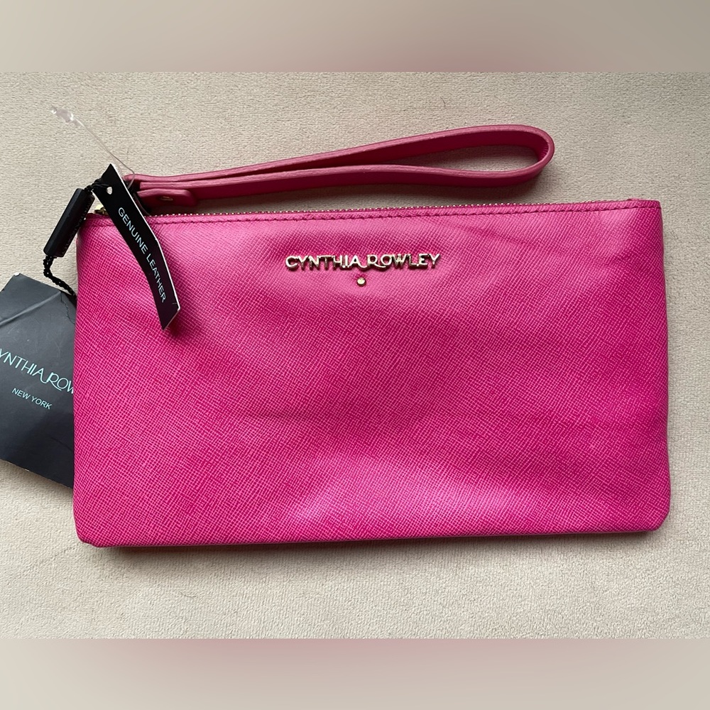🆕Cynthia Rowley Pink Saffiano Leather Wristlet